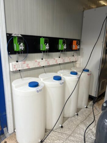 chemical-dosing-skid-ro-cbr-dubai Chemical dosing system in Triwa RO unit for desalination in Dubai camps