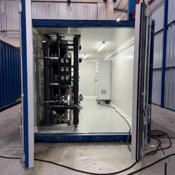 cedi-demineralized-water-system-container-front